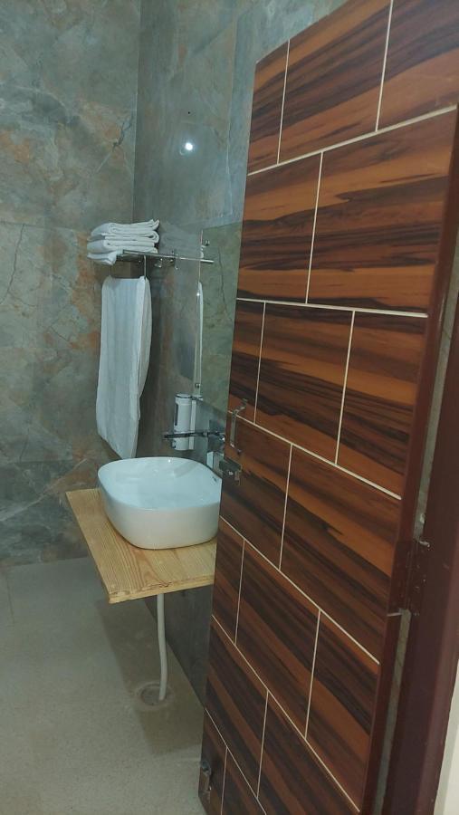 Hotel Anandam Phata Bagian luar foto