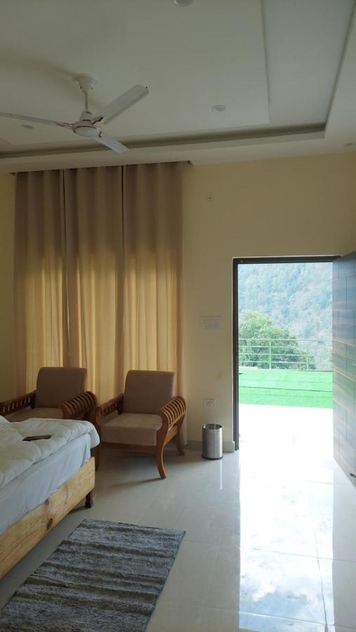 Hotel Anandam Phata Bagian luar foto